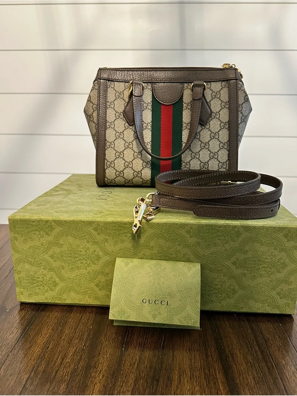 Gucci authentic signature